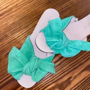 Green Zara bow sandals!!